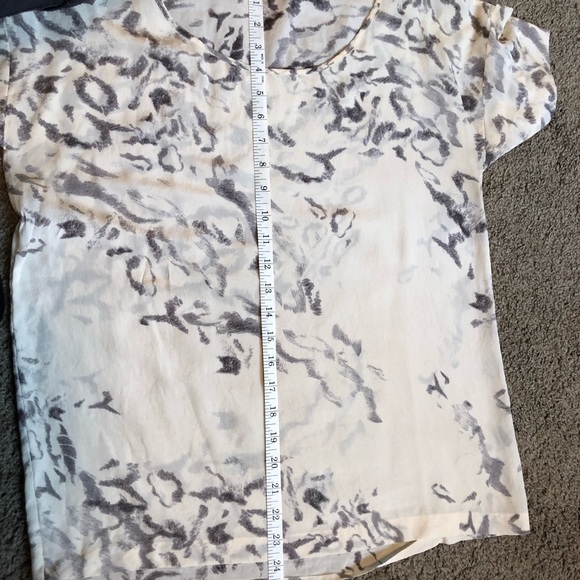 Club Monaco cream silk patterned blouse, medium - Picture 11 of 11